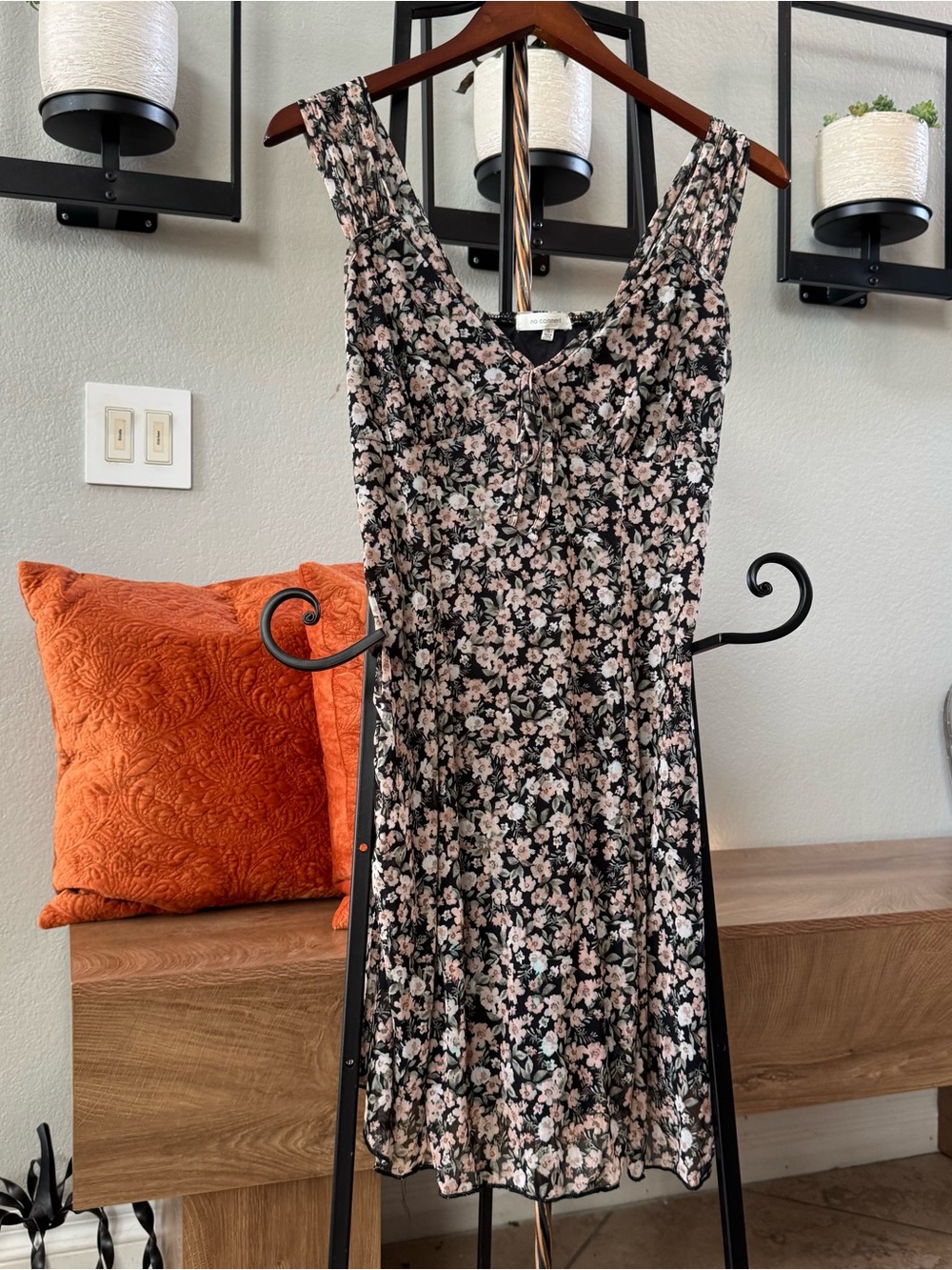 Sleeveless Floral Tie-Front Mini Dress in Black and Pink